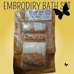 18-piece Yellow Embroidery Bath Set